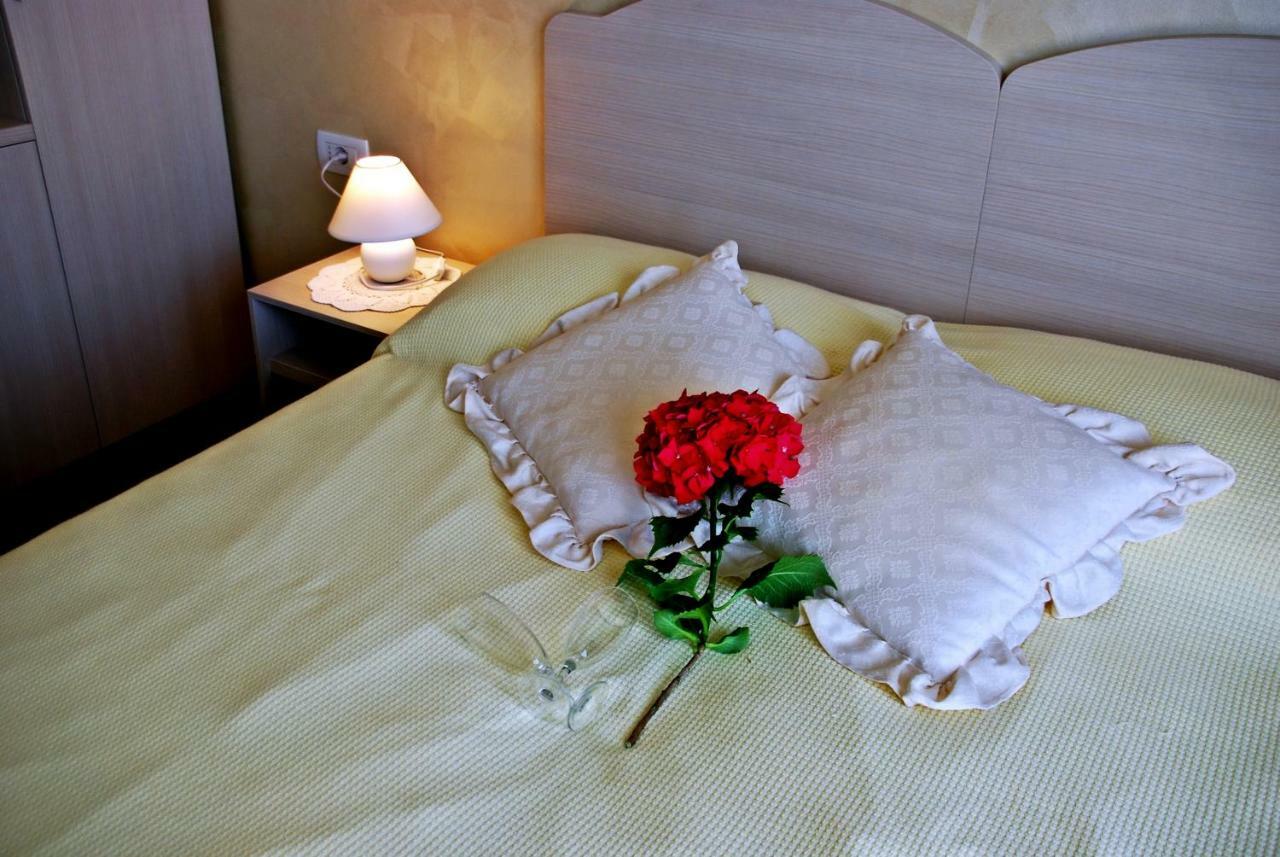 Rooms Edda ซาวูดริยา ภายนอก รูปภาพ